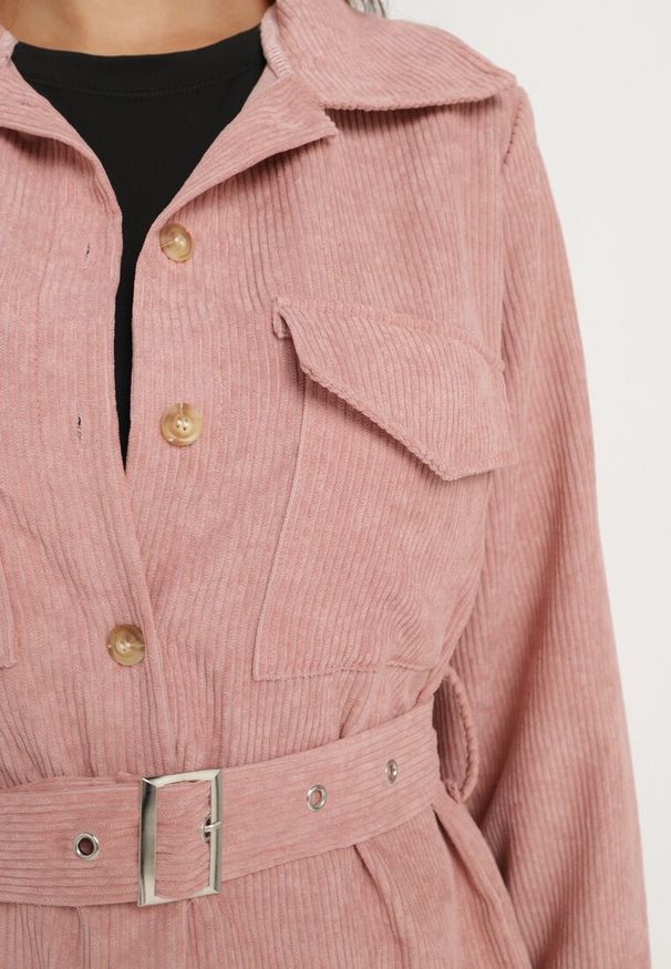 Born2be - Różowa Koszula o Długim Fasonie ze Sztruksu z Paskiem na Klamerkę Nawin. Kolor: różowy. Materiał: sztruks. Długość: długie