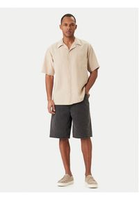 Guess Koszula F6GH01 WN202 Beżowy Regular Fit. Kolor: beżowy. Materiał: syntetyk #3