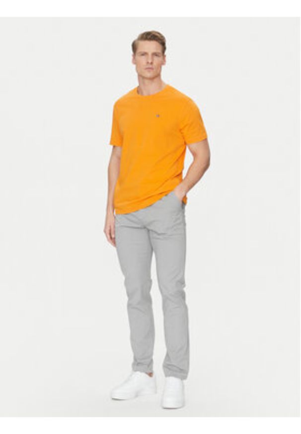 Napapijri T-Shirt Salis NP0A4H8D Pomarańczowy Regular Fit. Kolor: pomarańczowy. Materiał: bawełna