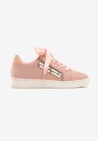 Born2be - Różowe Sneakersy Margaric. Nosek buta: okrągły. Kolor: różowy. Materiał: skóra. Wzór: aplikacja. Obcas: na płaskiej podeszwie #2