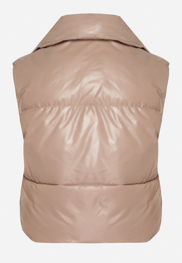 Born2be - Beżowa Puchowa Kamizelka Pikowana o Krótki Kroju Iritila. Okazja: na spacer, na co dzień. Kolor: beżowy. Materiał: puch. Długość: krótkie. Styl: elegancki, casual, sportowy