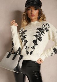 Renee - Jasnobeżowy Sweter z Wełną Cekinami i Kwiatowym Haftem Boredi. Okazja: na co dzień. Kolor: beżowy. Materiał: wełna. Wzór: kwiaty, haft. Sezon: zima. Styl: casual #5