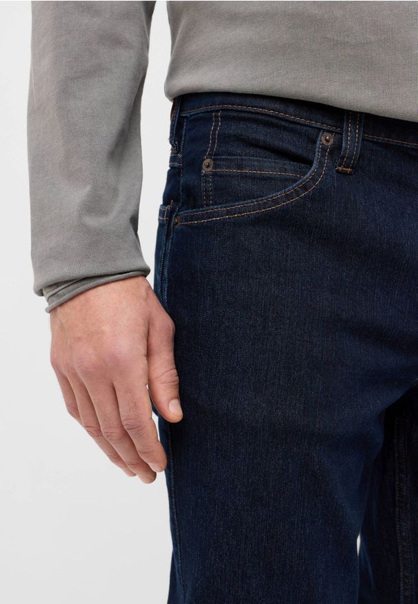 Męskie Spodnie Jeansowe Mustang Style Tramper Straight Denim Blue 1016394 5000 880