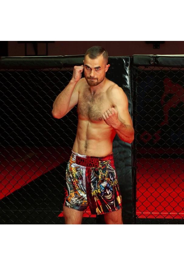 Spodenki Muay Thai męskie EXTREME HOBBY KILLER CARDS 2. Kolor: czerwony. Materiał: poliester