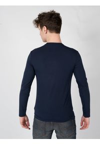 Emporio Armani Longsleeve | 1119843-F511 | Mężczyzna | Granatowy. Okazja: na co dzień. Kolor: niebieski. Materiał: elastan. Długość rękawa: długi rękaw. Styl: casual, elegancki