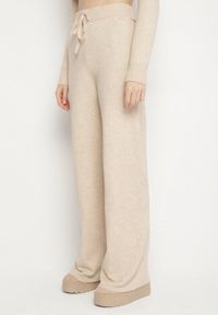 Born2be - Jasnobeżowy Dzianinowy Komplet z Wełną i Bawełną Spodnie i Sweter z Golfem Errele. Kolor: beżowy. Materiał: wełna, bawełna, dzianina. Sport: golf #4