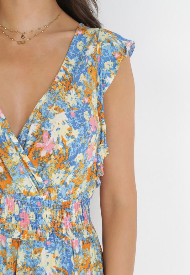 Born2be - Niebieska Sukienka Wiskozowa z Kopertowym Dekoltem i Gumką w Talii Holitte. Kolor: niebieski. Materiał: wiskoza. Typ sukienki: kopertowe