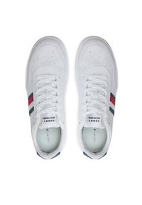 TOMMY HILFIGER - Tommy Hilfiger Sneakersy Th Basket Core Lite FM0FM05116 Biały. Kolor: biały. Materiał: materiał #4