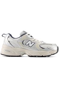 Buty dziecięce New Balance GR530KA – białe. Okazja: na uczelnię, na co dzień. Kolor: biały. Materiał: materiał, syntetyk, guma. Szerokość cholewki: normalna