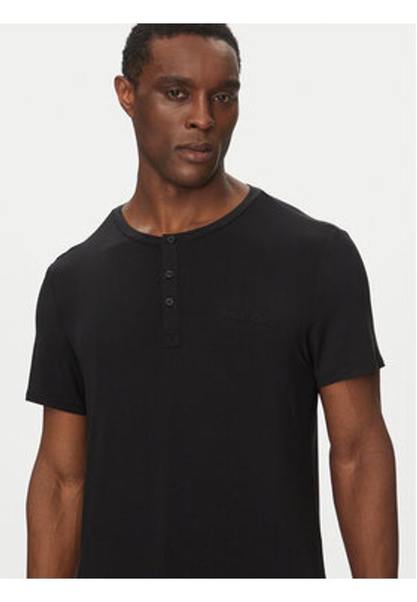 Calvin Klein Underwear T-Shirt Henley LV00NM2803 Czarny Regular Fit. Typ kołnierza: typu henley. Kolor: czarny