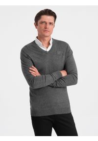 Ombre Clothing - Sweter męski z dekoltem "w serek" z koszulowym kołnierzykiem - grafitowy V3 - Rozmiar: XL. Typ kołnierza: kołnierzyk koszulowy, dekolt w serek. Kolor: szary. Materiał: nylon, materiał, bawełna. Styl: klasyczny #2