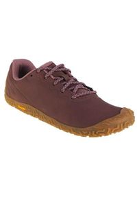 Buty do chodzenia damskie Merrell Vapor Glove. Kolor: czerwony. Materiał: guma, materiał, tkanina, syntetyk. Sport: turystyka piesza