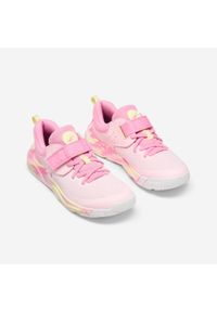 Buty dla dzieci Decathlon Playful Fast Scratch. Kolor: różowy. Materiał: tkanina. Szerokość cholewki: normalna. Sport: turystyka piesza