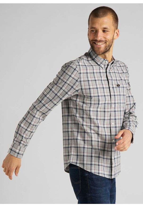 Lee - MĘSKA KOSZULA LEE LEE BUTTON DOWN GREY MELE L880RN37 112123425. Typ kołnierza: button down