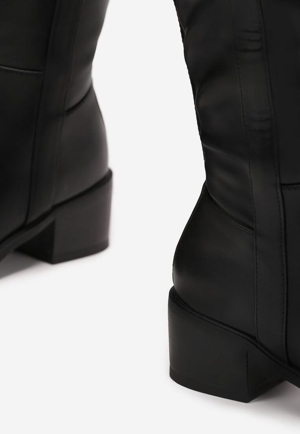 Renee - Czarne Kozaki na Niskim Słupku Valpia. Okazja: na co dzień. Kolor: czarny. Materiał: jeans, dzianina. Obcas: na słupku. Styl: klasyczny, casual, elegancki. Wysokość obcasa: średni