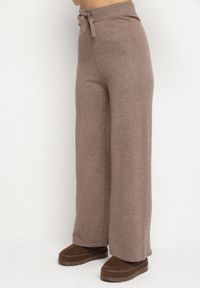 Born2be - Brązowy Dzianinowy Komplet z Wełną Kamizelka Długi Kardigan i Spodnie Otizela. Kolekcja: plus size. Kolor: brązowy. Materiał: wełna, dzianina #6