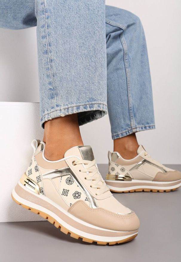 Born2be - Beżowe Sneakersy na Piankowej Podeszwie z Geometrycznym Wzorem Vorisa. Okazja: na co dzień. Kolor: beżowy. Materiał: jeans. Wzór: geometria