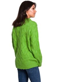 BE Knit - Sweter damski wełniany luźny fason ciepły puszysty zielony. Kolekcja: plus size. Kolor: zielony. Materiał: wełna. Długość rękawa: długi rękaw. Długość: długie. Wzór: ze splotem. Sezon: jesień, zima. Styl: klasyczny #5