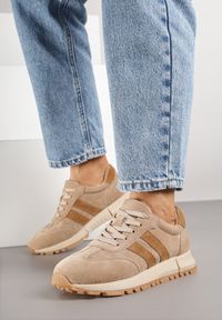 Renee - Beżowe Sneakersy ze Skóry Naturalnej z Paskami Kiarre. Okazja: na co dzień. Zapięcie: pasek. Kolor: beżowy. Materiał: skóra #5