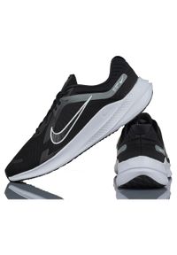 Buty do biegania męskie Nike Quest 5. Kolor: czarny. Sport: bieganie