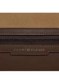 TOMMY HILFIGER - Tommy Hilfiger Torba Th Classic Duffle AM0AM12229 Brązowy. Kolor: brązowy. Materiał: materiał