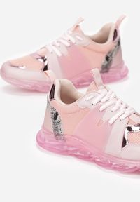 Renee - Różowe Sneakersy Gathalise. Wysokość cholewki: przed kostkę. Kolor: różowy. Materiał: materiał, skóra. Szerokość cholewki: normalna. Wzór: aplikacja #6
