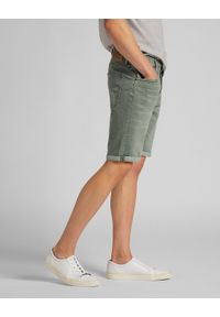 Lee - SZORTY MĘSKIE LEE 5 POCEKT SHORT FADED KHAKI L73ENSUU. Kolor: brązowy #5