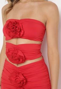 Born2be - Czerwona Dopasowana Sukienka Mini bez Ramiączek Ozdobiona Kwiatami Illiona. Kolor: czerwony. Długość rękawa: bez ramiączek. Wzór: aplikacja, kwiaty. Długość: mini #5