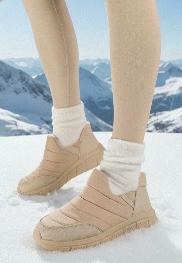 Born2be - Ciemnobeżowe Pikowane Sneakersy Śniegowce na Grubej Tłoczonej Platformie Verta. Okazja: na co dzień. Kolor: beżowy. Materiał: jeans. Obcas: na platformie. Styl: casual