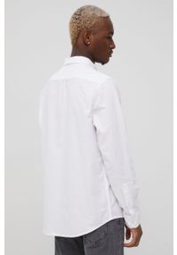 Lee koszula bawełniana męska kolor biały regular z kołnierzykiem button-down. Typ kołnierza: button down. Kolor: biały. Materiał: bawełna #5