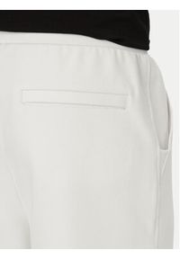 BOSS Spodnie dresowe Member Hurley 50558602 Biały Regular Fit. Kolor: biały. Materiał: bawełna #5