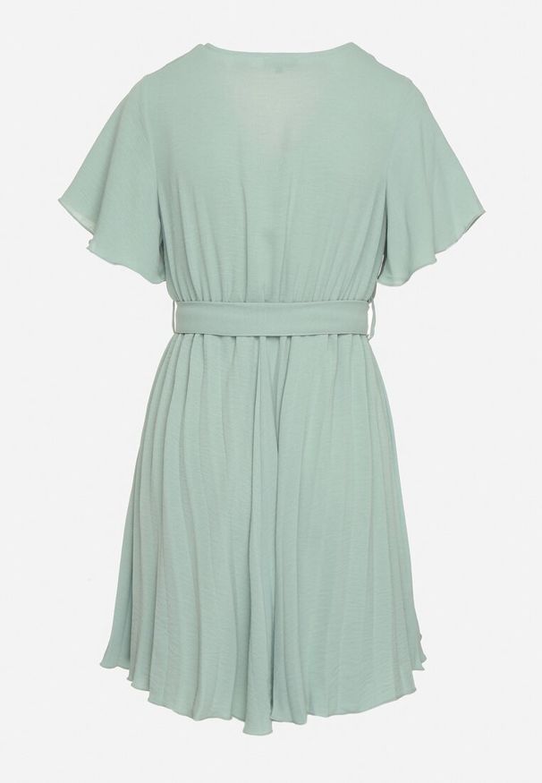 Born2be - Miętowa Sukienka Plisowana z Kopertowym Dekoltem Zamiya. Kolor: miętowy. Materiał: materiał. Długość rękawa: krótki rękaw. Typ sukienki: kopertowe