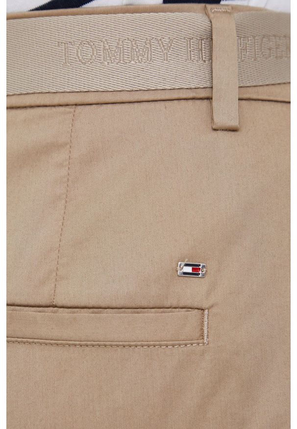 TOMMY HILFIGER - Tommy Hilfiger spodnie damskie kolor beżowy fason chinos high waist. Stan: podwyższony. Kolor: beżowy. Materiał: tkanina
