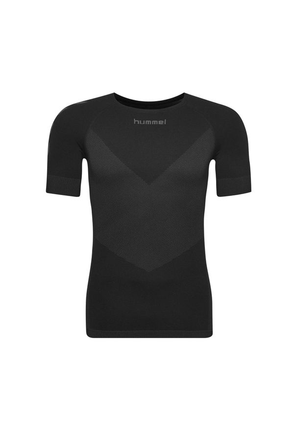 Hummel - HUMMEL TERMOAKTYWNA koszulka męska z krótkim rękawem SEAMLESS. Kolor: czarny. Materiał: jersey. Długość rękawa: krótki rękaw. Długość: krótkie. Sport: piłka nożna