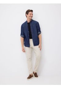 Reserved - Spodnie chino slim fit - kremowy. Kolor: kremowy. Materiał: bawełna, tkanina #1