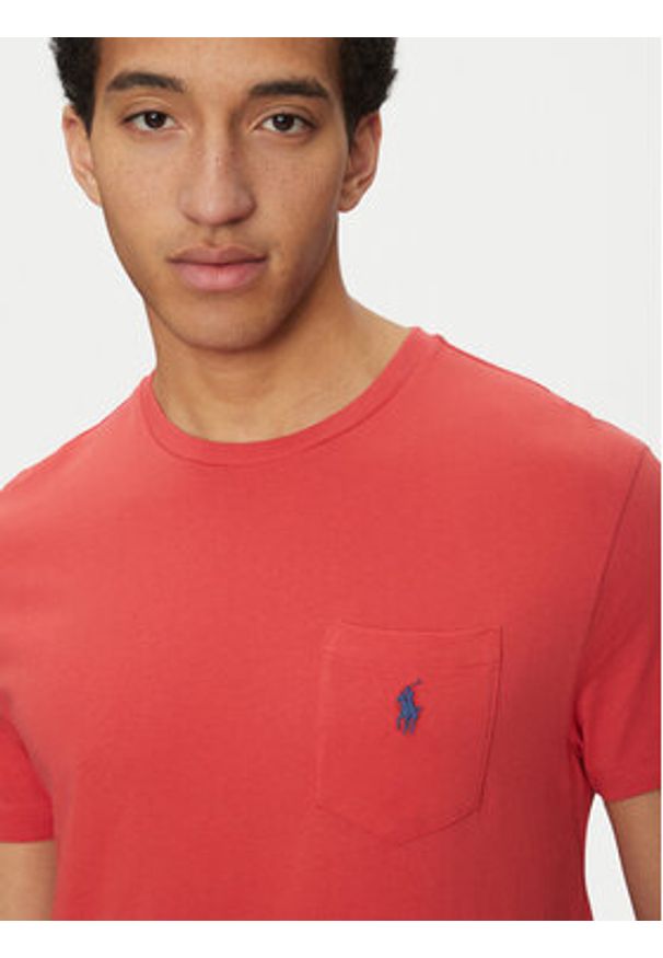 Polo Ralph Lauren T-Shirt 710704248001 Czerwony Regular Fit. Typ kołnierza: polo. Kolor: czerwony. Materiał: bawełna
