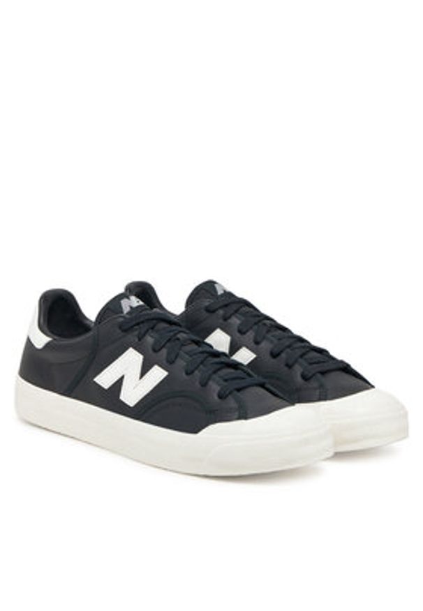 New Balance Trampki BB100LBK Czarny. Kolor: czarny. Materiał: skóra