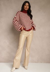 Renee - Bordowy Golf z Dodatkiem Wełny Ozdobiony Paskami Monarria. Okazja: na co dzień. Typ kołnierza: golf. Kolor: czerwony. Materiał: wełna. Wzór: aplikacja. Styl: casual, elegancki #4