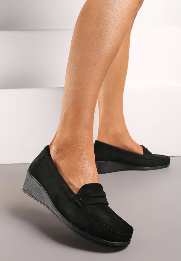 Born2be - Czarne Półbuty Mokasyny na Koturnie Rosazara. Zapięcie: pasek. Kolor: czarny. Materiał: jeans. Sezon: jesień, wiosna. Obcas: na koturnie. Styl: elegancki