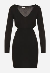 Born2be - Czarna Sukienka o Dopasowanym Kroju z Wycięciami w Talii Halassia. Okazja: na randkę, na co dzień. Typ kołnierza: dekolt w serek. Kolor: czarny. Długość rękawa: długi rękaw. Typ sukienki: dopasowane, proste. Styl: casual, elegancki #4