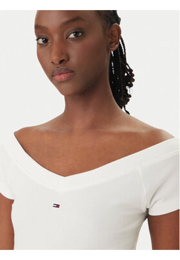 Tommy Jeans Bluzka DW0DW22265 Biały Slim Fit. Kolor: biały. Materiał: bawełna