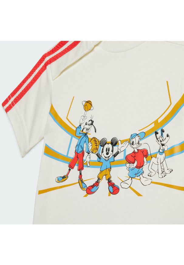 Adidas - Koszulka adidas x Disney Mickey Mouse. Kolor: czerwony, biały, wielokolorowy. Materiał: bawełna. Wzór: motyw z bajki. Sport: joga i pilates