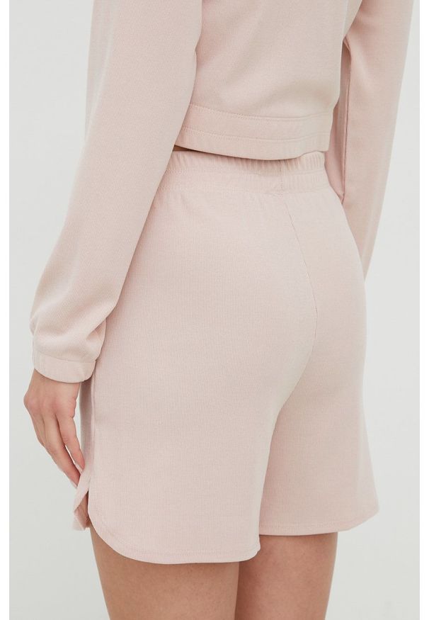 Only Play szorty damskie kolor różowy gładkie high waist. Okazja: na co dzień. Stan: podwyższony. Kolor: różowy. Materiał: dzianina. Wzór: gładki. Styl: casual