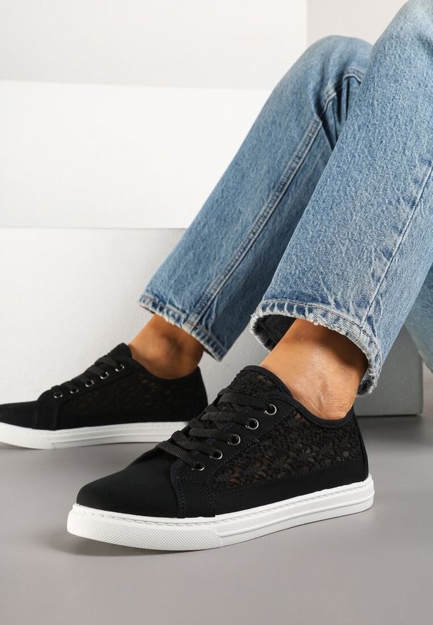 Born2be - Czarne Trampki Tenisówki z Ażurowym Wzorem Zenimi. Kolor: czarny. Materiał: jeans. Wzór: ażurowy. Styl: sportowy