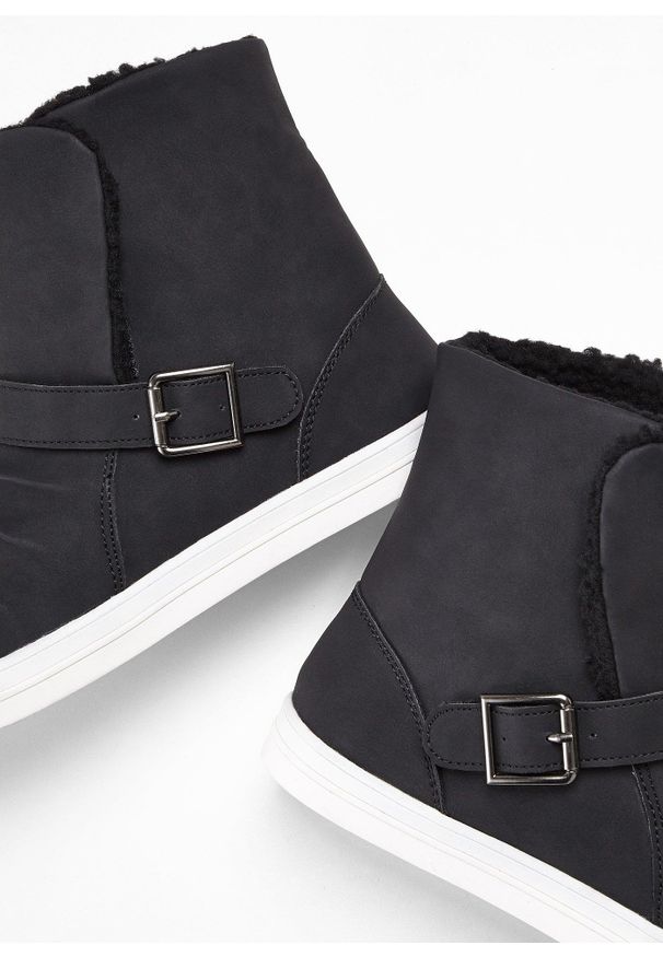 bonprix - Botki zimowe. Zapięcie: sprzączka. Kolor: czarny. Sezon: zima. Obcas: na platformie