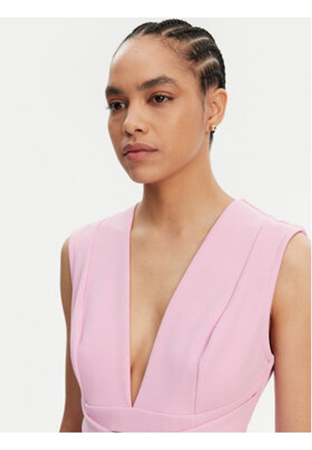 Rinascimento Sukienka koktajlowa CFC0123769003 Różowy Regular Fit. Kolor: różowy. Materiał: syntetyk. Styl: wizytowy