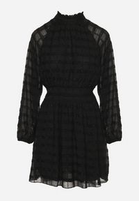 Born2be - Czarna Połyskująca Sukienka o Rozkloszowanym Kroju ze Stójką i Elastyczną Gumką w Pasie Venaraelle. Typ kołnierza: kołnierzyk stójkowy. Kolor: czarny. Wzór: aplikacja. Typ sukienki: rozkloszowane. Styl: klasyczny #6