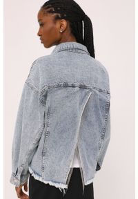 Answear Lab kurtka jeansowa damska przejściowa oversize. Kolor: niebieski. Materiał: jeans. Długość: długie. Styl: wakacyjny #4