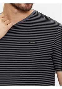 Calvin Klein T-Shirt K10K112520 Czarny Regular Fit. Kolor: czarny. Materiał: bawełna