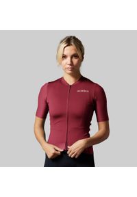 ACELERA - Koszulka kolarska Pro Damska koszulka kolarska z krótkim rękawem Odzież kolarska. Kolor: czerwony. Materiał: materiał. Długość rękawa: krótki rękaw. Długość: krótkie. Sport: kolarstwo #1